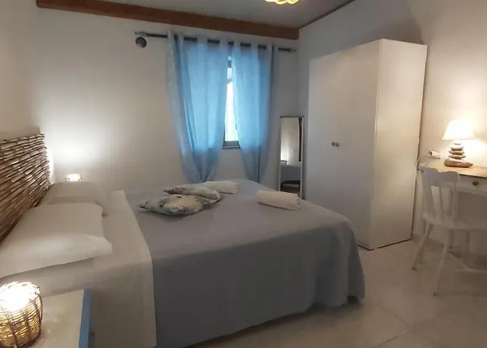 Couette-café Casa Tra Cielo E Mare 4*