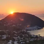 Casa Tra Cielo E Mare Couette-café 4*